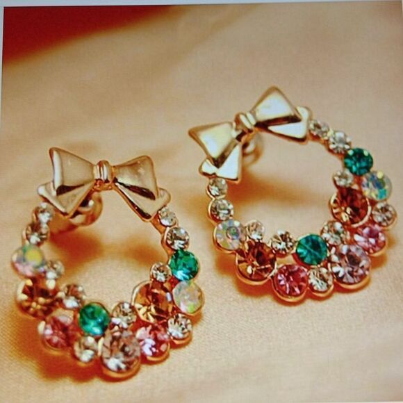 New Bowtie Christmas Earrings - Picture 2 of 3